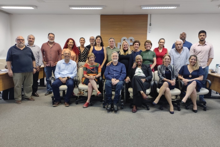Foto dos integrantes da gestão 2022-2026