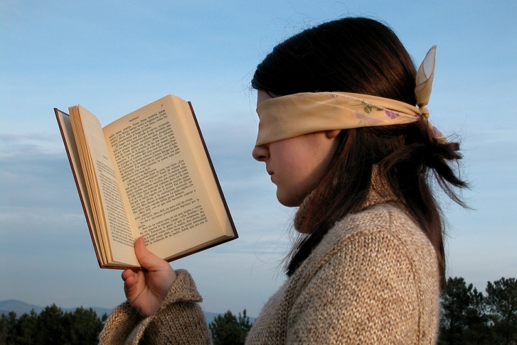 “Analfabeto, problema social e desonra pessoal”, livro da pesquisadora Tatiana Arnaud