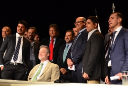 Wilson Witzel empossou o secretário de Estado de Agricultura, Pecuária, Pesca e Abastecimento, Eduardo Lopes no Teatro do Centro de Artes