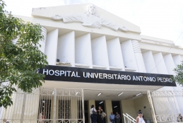 Foto da fachada do Huap