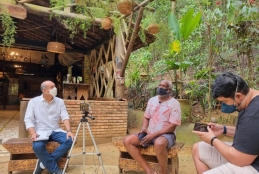 Entrevista com a liderança Renatão, do Quilombo do Grotão, com a equipe do projeto. 