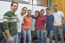 Alunos da UFF participantes do projeto