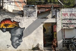 Fachada da Ocupação Mama África em Niterói