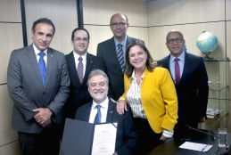 Cerimônia de posse dos novos reitor e vice-reitor