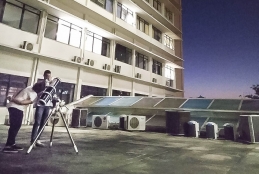 Observação do céu é uma das atividades da Casa da Descoberta