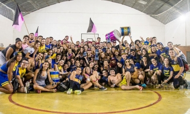 Atlética de Artes e Comunicação Social e Atlética de Economia no Super 15