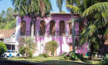 Fachada do Instituto de Artes e Comunicação Social da UFF